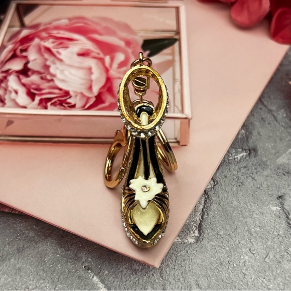 Stunning Gold & Silver Crystal High Heel Shoe Keychain Charm - Picture 7 of 16